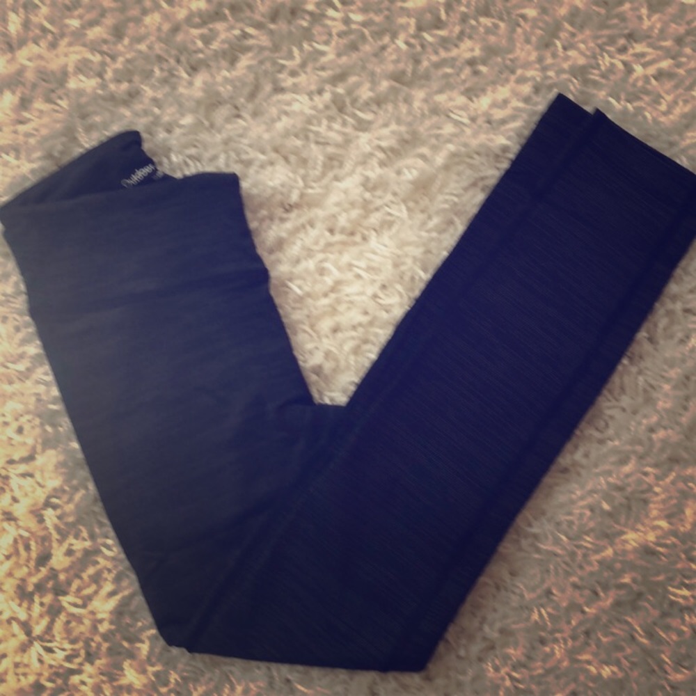 NWT OV outdoor voices 3/4tech sweat small, night